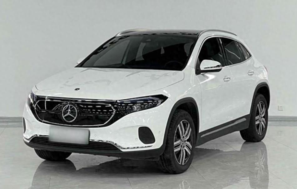 奔馳SUV“拋出王炸”,32.2萬降到22.2萬,扭矩380,續(xù)航619公里