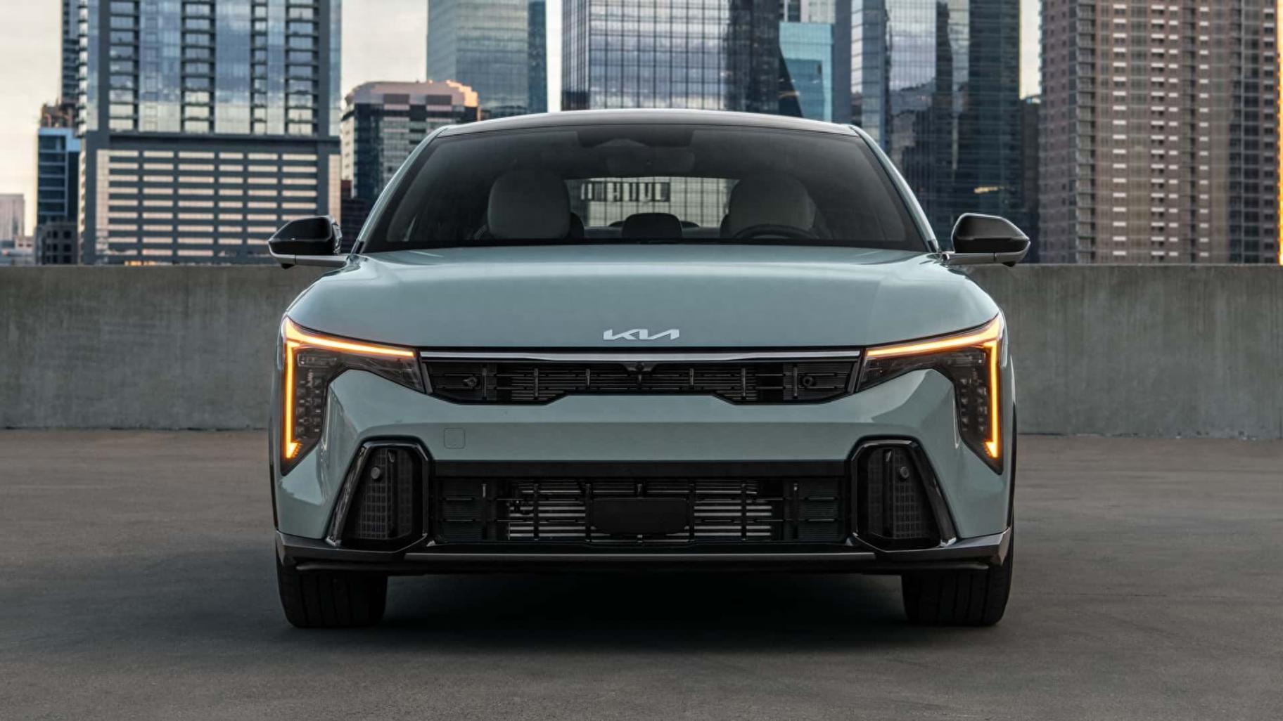 采用獨特跨界設計,全新起亞K4實車圖曝光