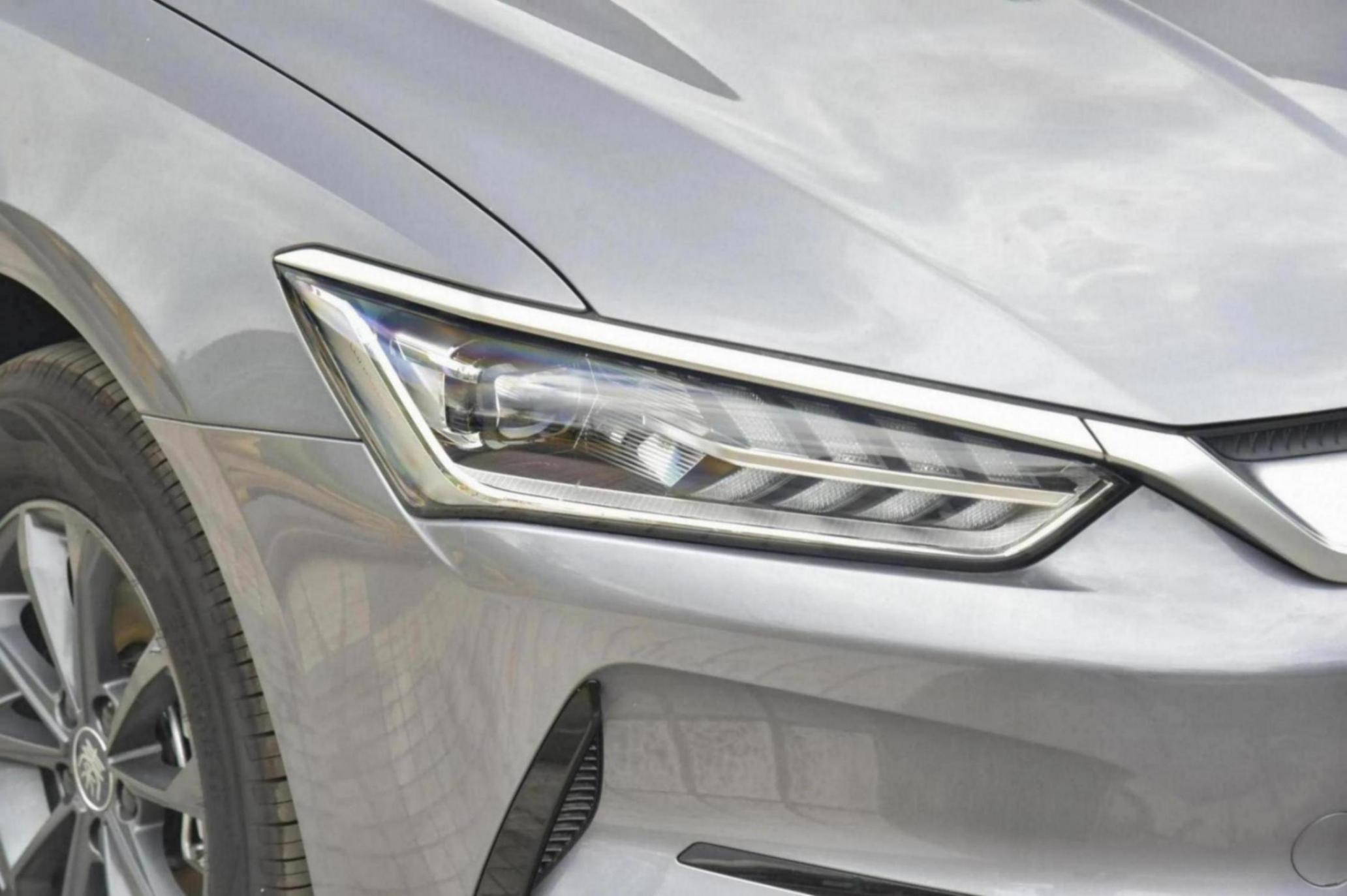 秦PLUS EV 510KM 出行版:新能源汽車的出行新選擇