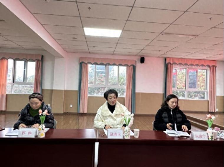 高縣羅場鎮(zhèn)幼兒園:開題凝智啟新篇 深耕細(xì)研行致遠(yuǎn)