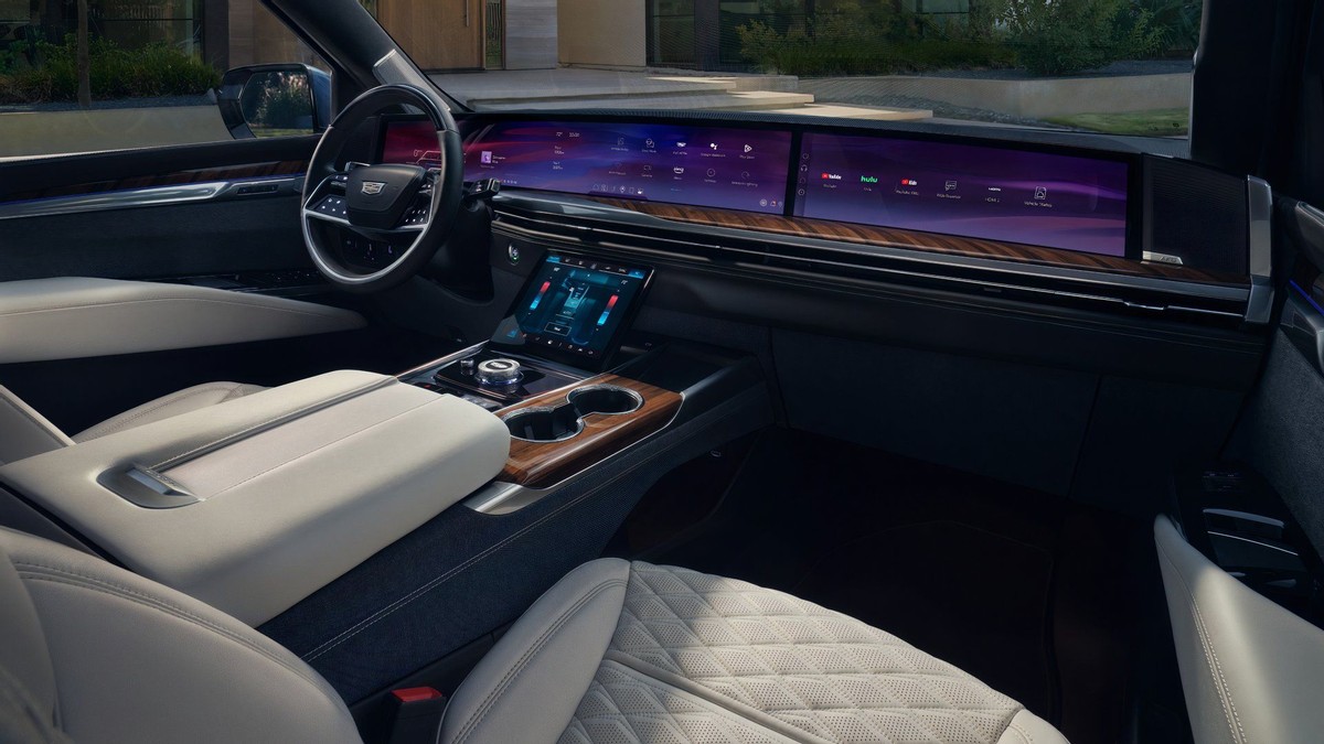2025 款凱迪拉克 Escalade 內(nèi)飾和外觀評測