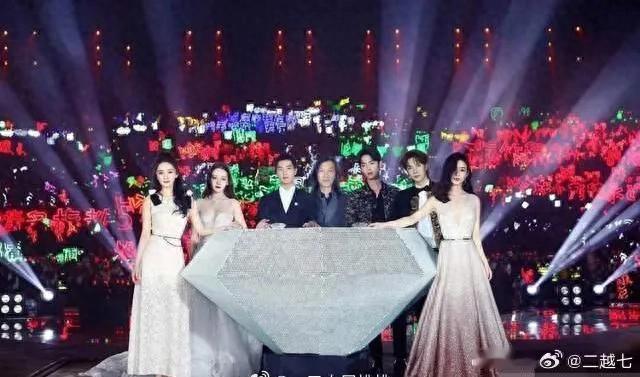 星光大賞VIP之星越辦越垮,19、20年或成巔峰,肖戰(zhàn)、王一博同臺(tái)