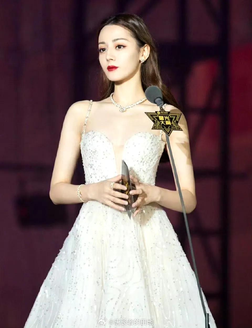 星光大賞VIP之星越辦越垮,19、20年或成巔峰,肖戰(zhàn)、王一博同臺(tái)