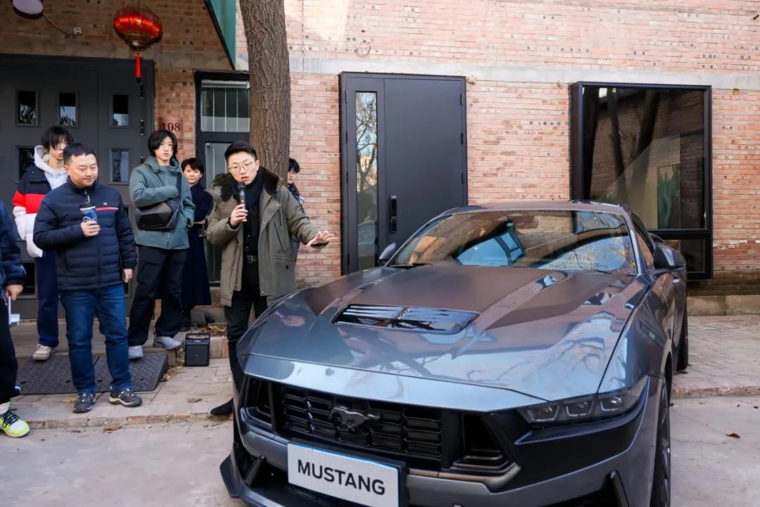 突破界限 致敬傳奇 福特中國(guó)設(shè)計(jì)中心啟動(dòng)“MUSTANG | 馭夢(mèng)新生”校企合作課程助力設(shè)計(jì)創(chuàng)新