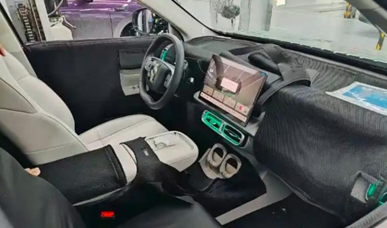 零跑2025推5款全新車 B10/B01領(lǐng)銜 將發(fā)布全尺寸SUV C10/C16將改款