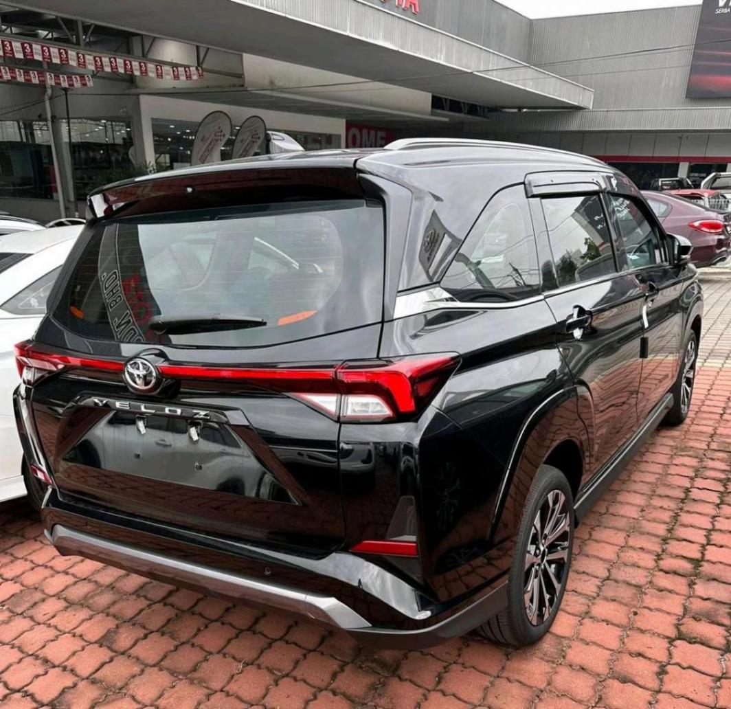 主打低價策略,豐田VELOZ實車曝光,全面競爭五菱宏光