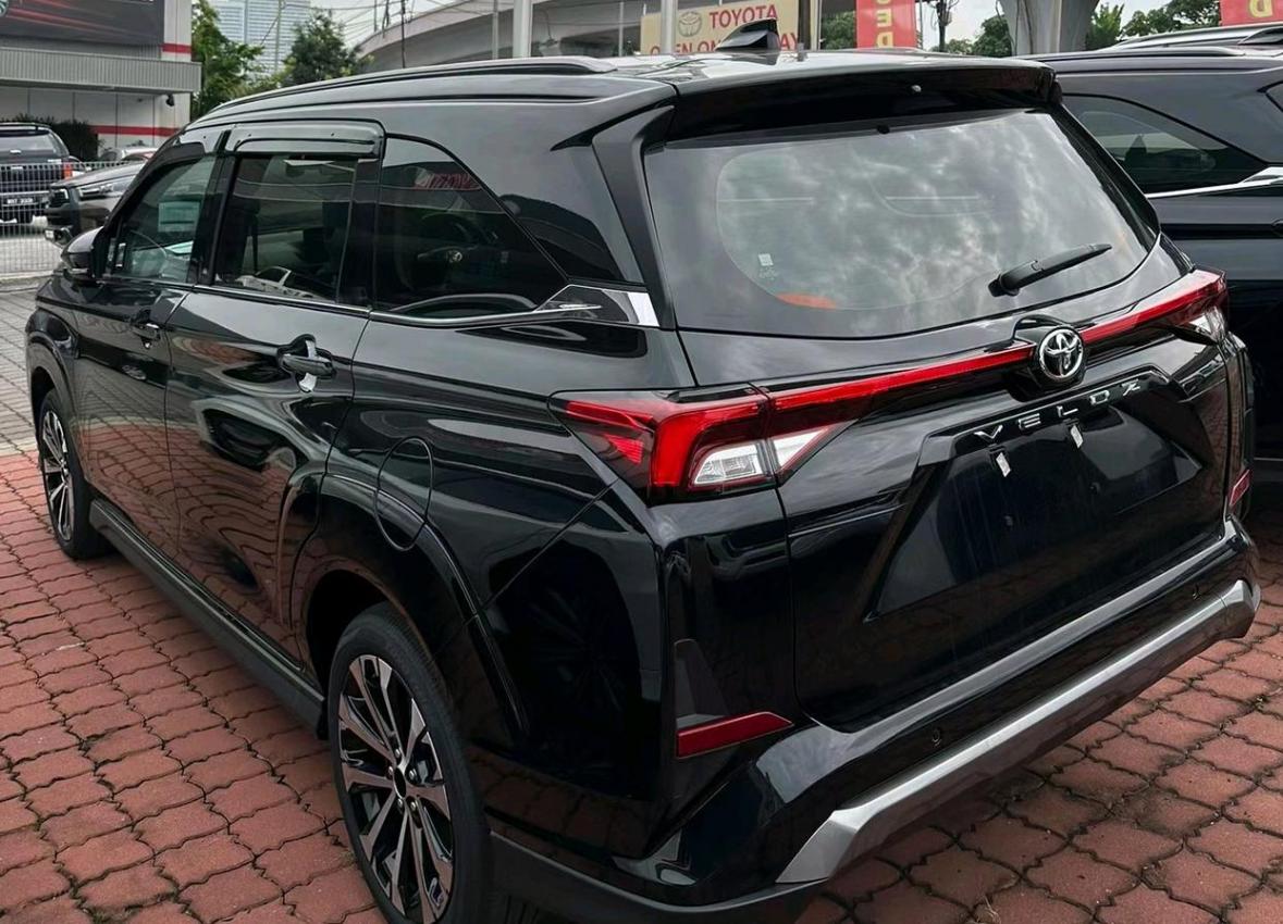 主打低價策略,豐田VELOZ實車曝光,全面競爭五菱宏光