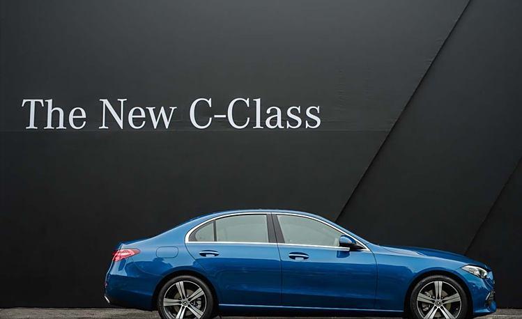 2026款奔馳C-Class :全新家族外觀設(shè)計、搭全新1.5L/2.0L渦輪引擎