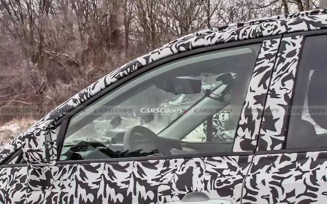 豐田RAV4換代大動作:重塑車身+新混動,對手慌了?