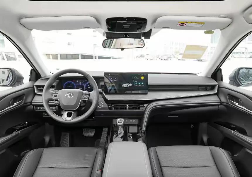 豐田RAV4換代大動作:重塑車身+新混動,對手慌了?