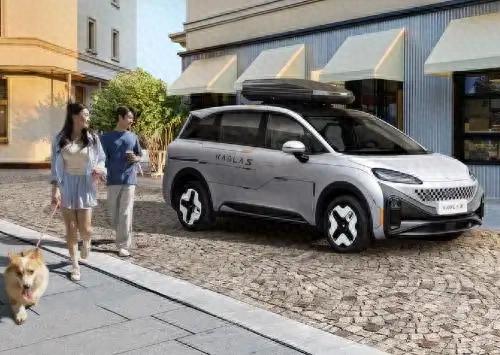 北汽藍谷 極狐汽車考拉S來襲,極狐汽車讓家庭出行更“寬”心