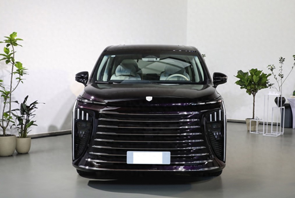 售24.99萬(wàn),1.5T插混中大型MPV,東風(fēng)風(fēng)行星海V9新車型上市