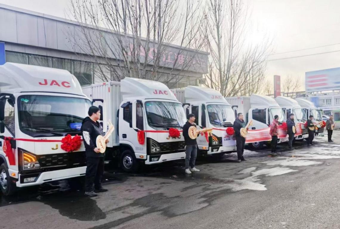 交車捷報頻傳,江淮1卡品牌勢能持續(xù)燃動