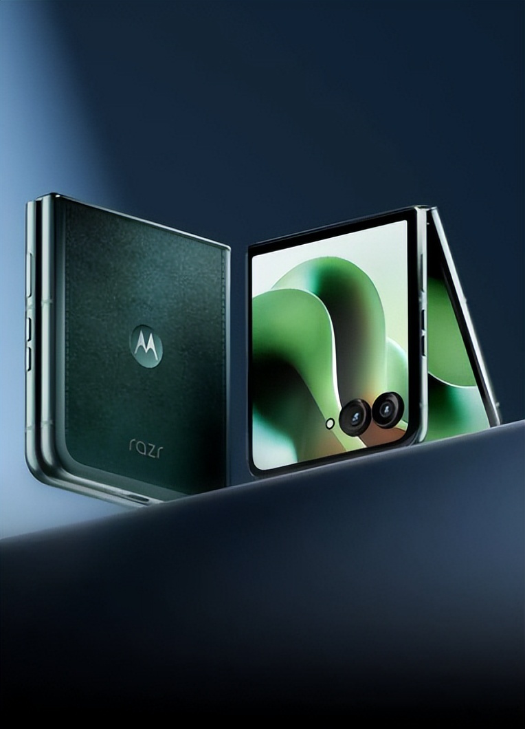 2TB+驍龍8至尊版殺到!moto razr 60 Ultra價(jià)格曝光,這次真要翻身?